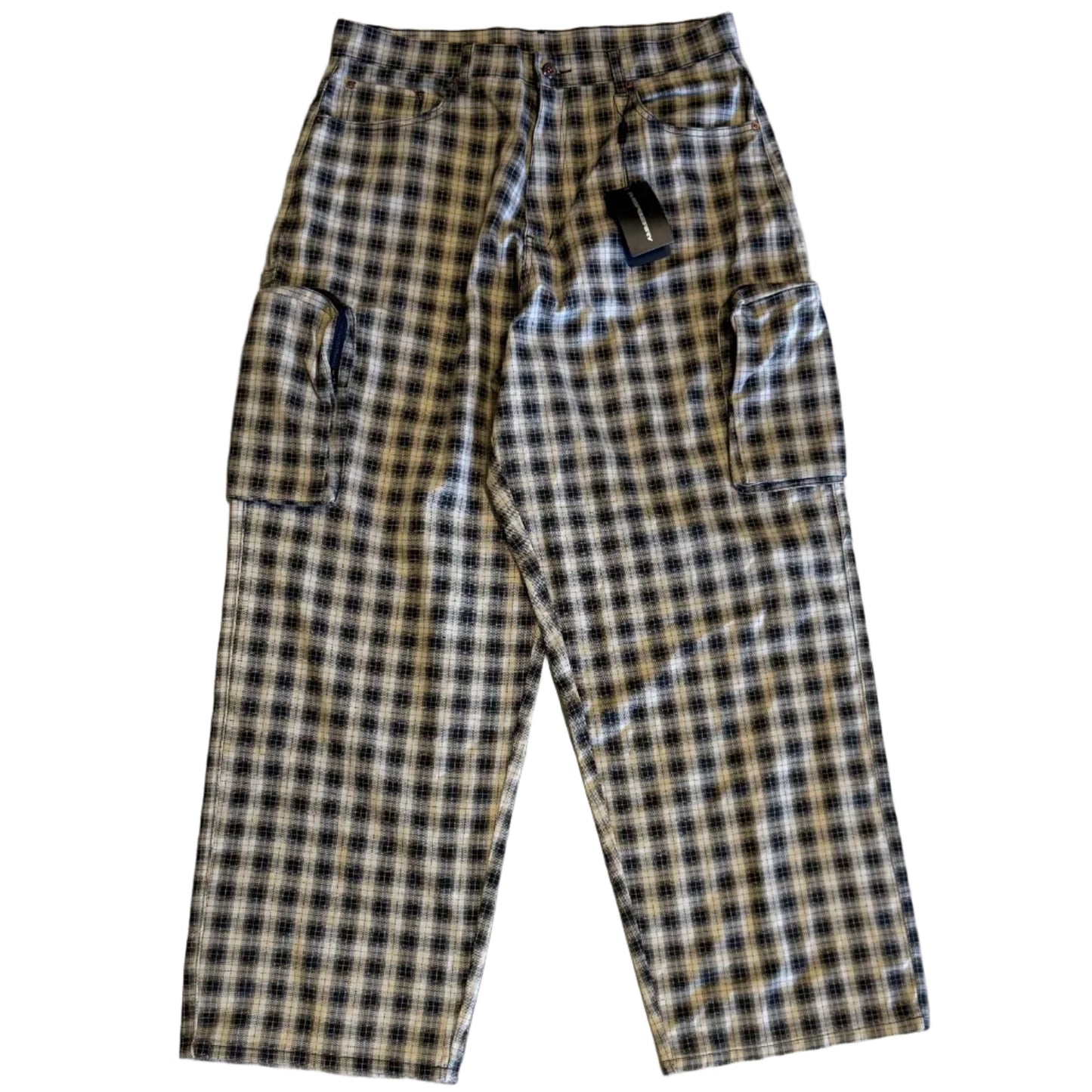 GV Gallery Raspberry Hills Plaid Cargos