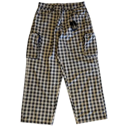 GV Gallery Raspberry Hills Plaid Cargos
