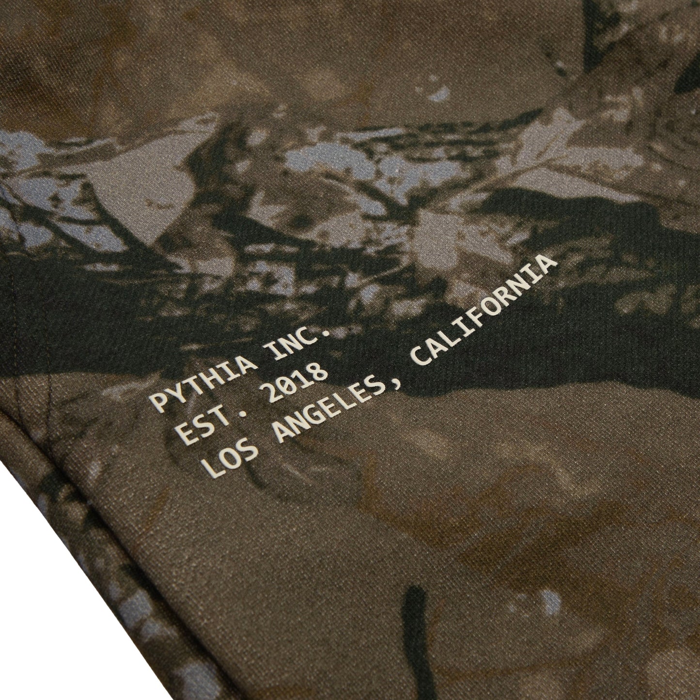 STUDDED SWEAT SHORT - CAMO