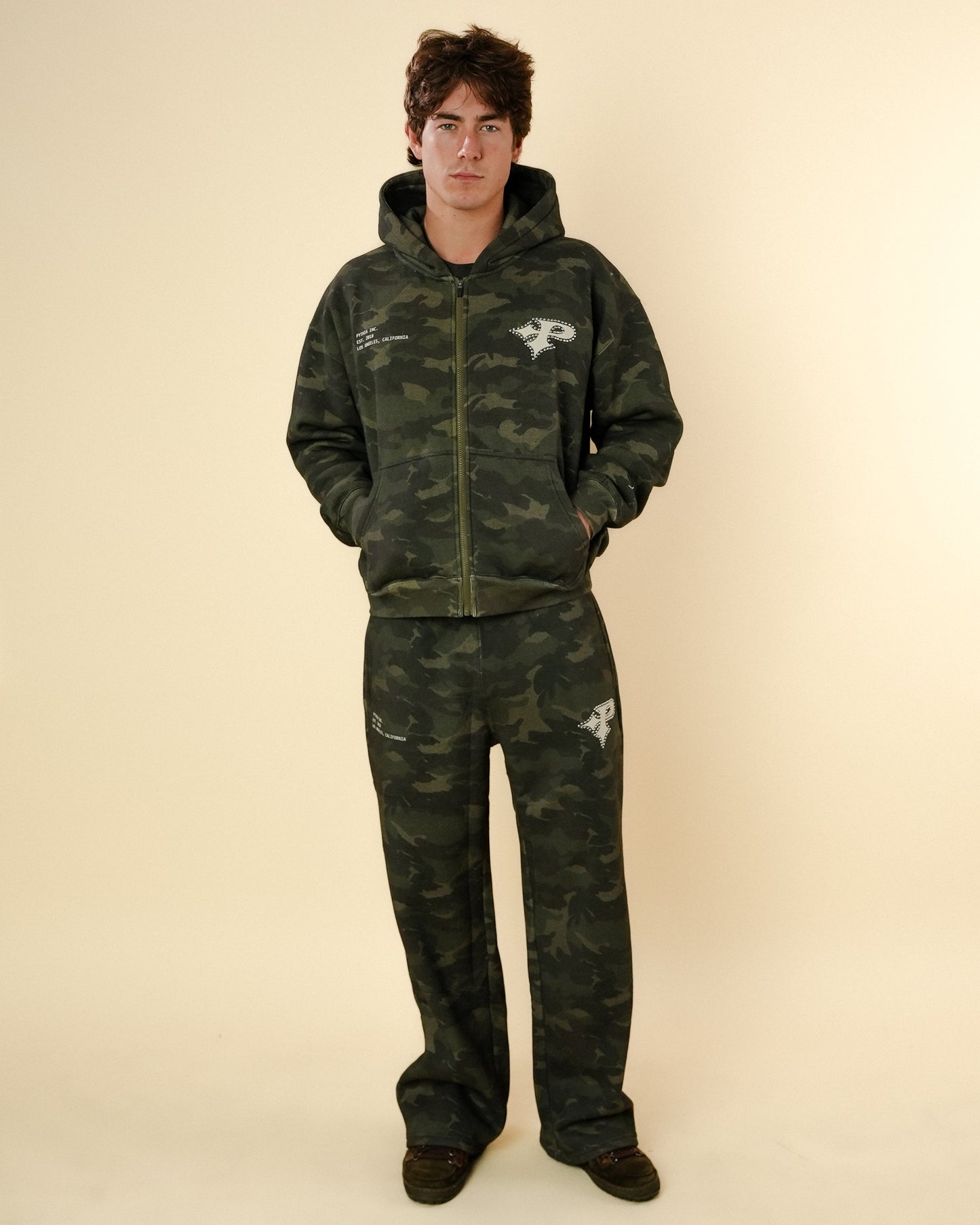 STUDDED LOGO SWEATS - CAMO
