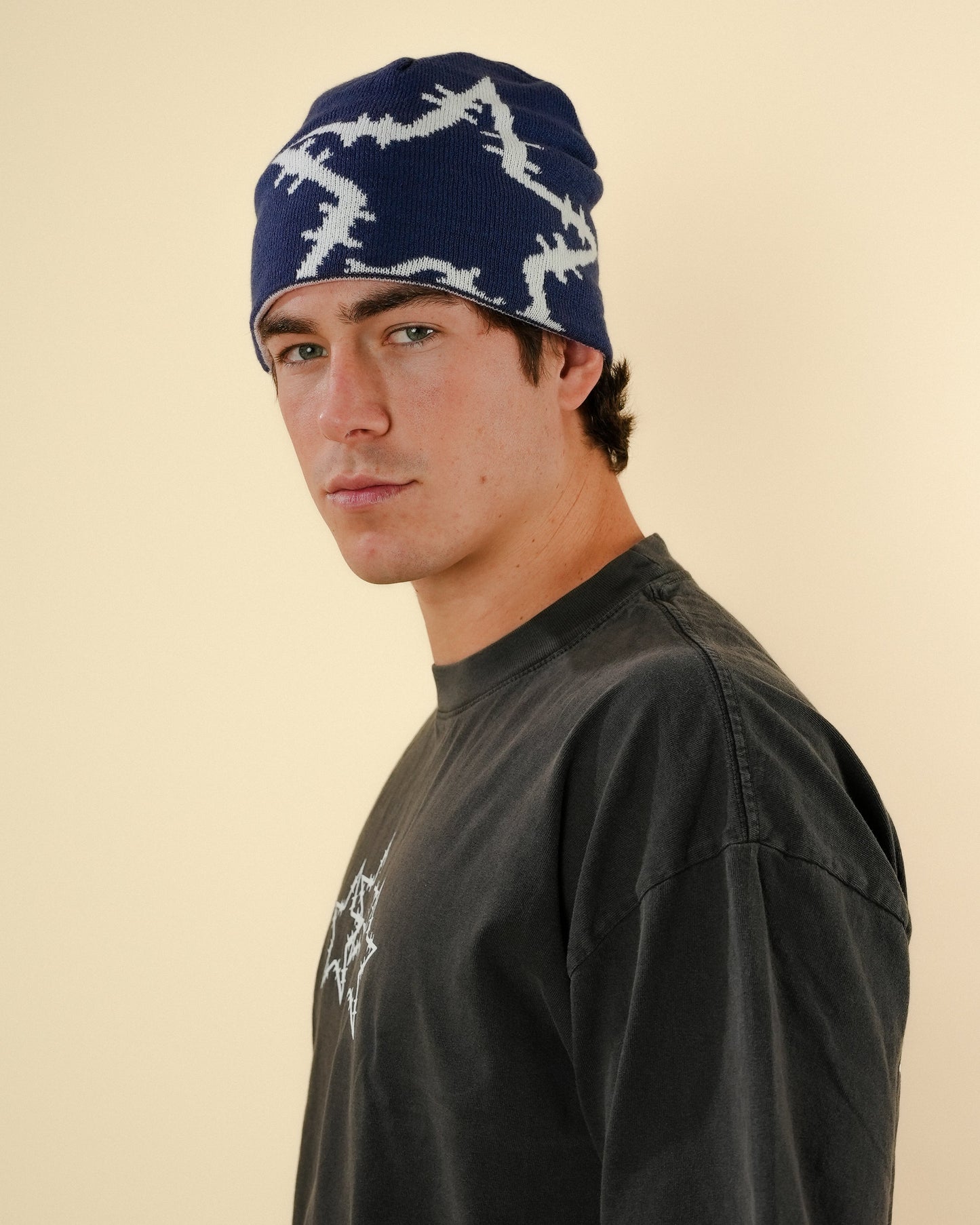 REVERSIBLE BEANIE - NAVY/PINK